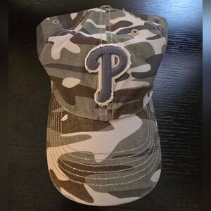Camouflage Women's Baseball Hat Philadelphia Phillies Logo